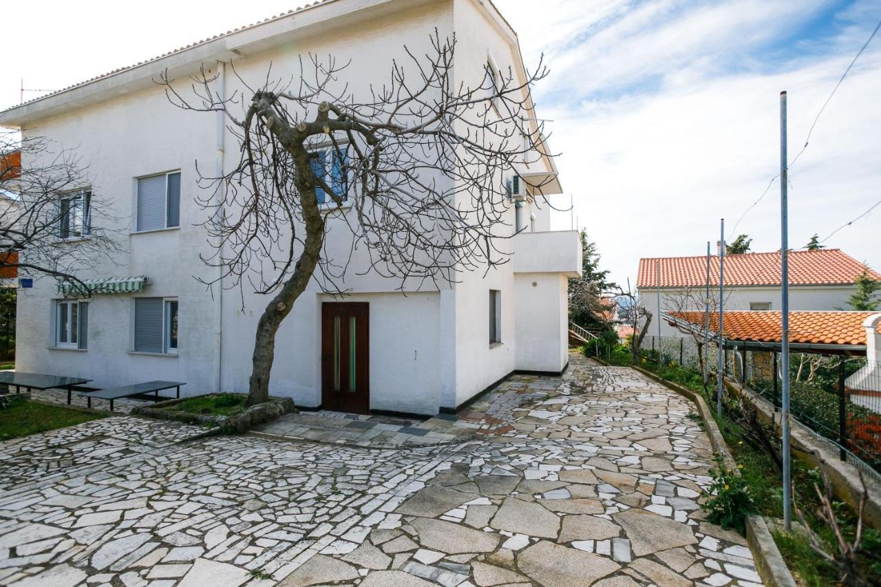 Marie I Nikola Apartamento Krk Town Exterior foto